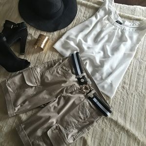 Women Cashe khaki cargo shorts